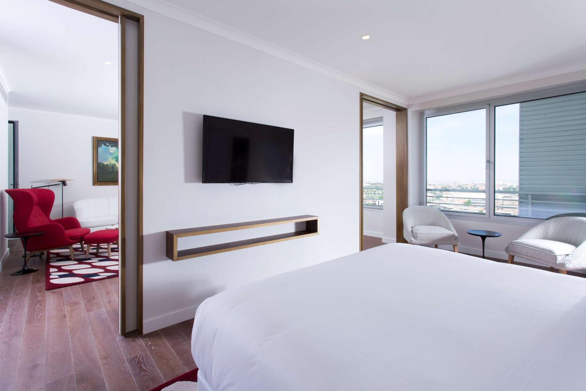 Nh Collection Madrid Eurobuilding Hotel Exterior foto