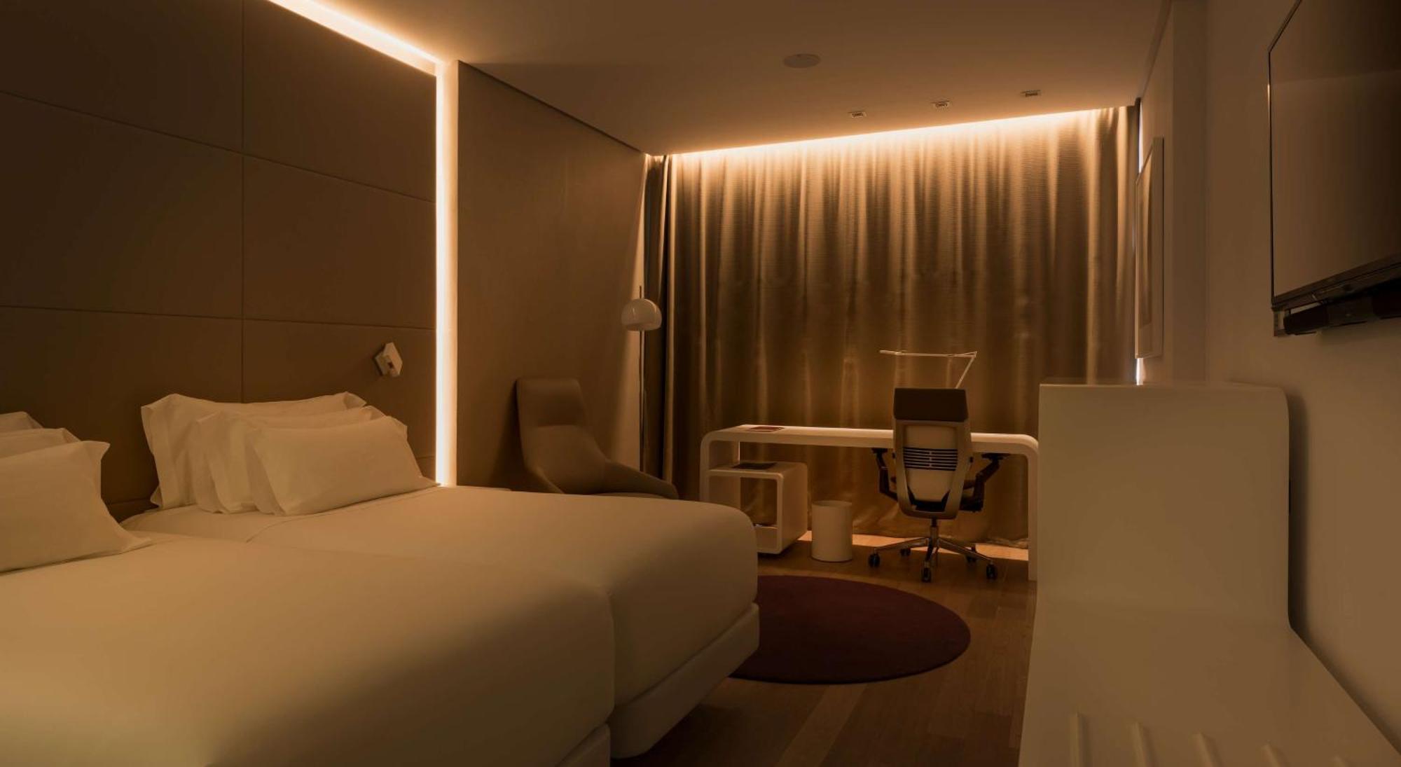 Nh Collection Madrid Eurobuilding Hotel Exterior foto